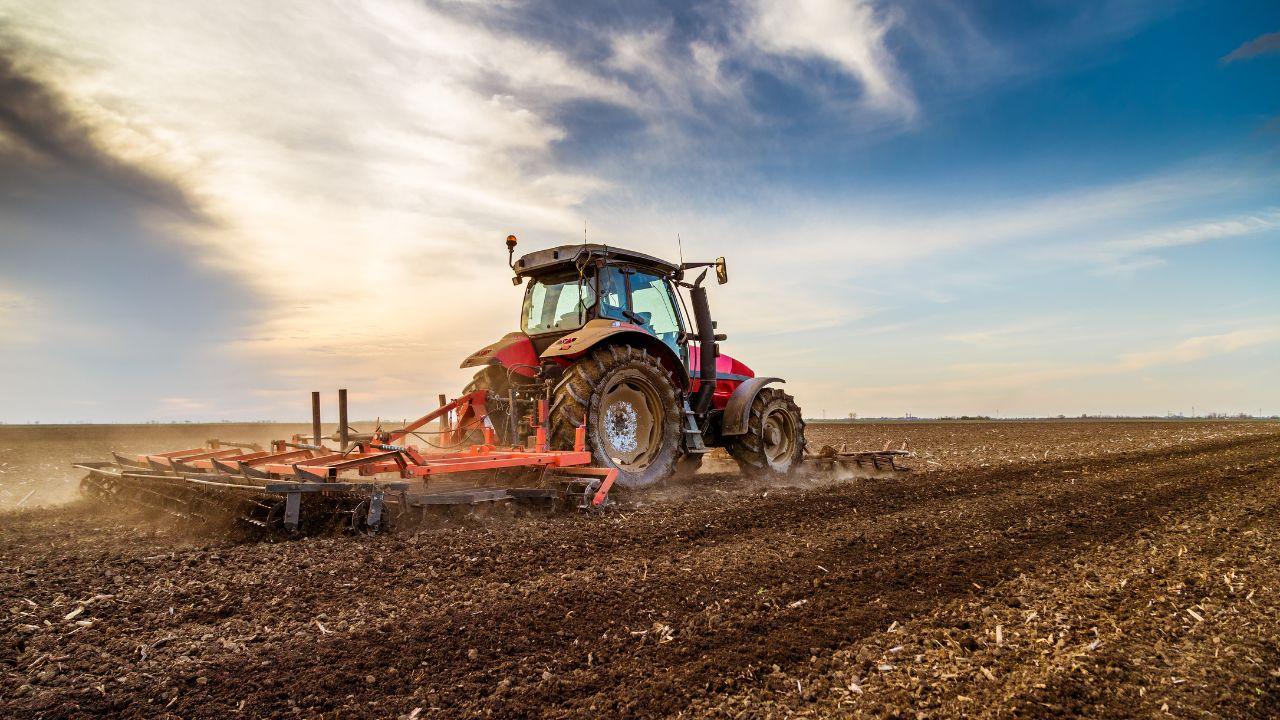 Maquinarias agrícolas más conocidas y utilizadas en Ecuador