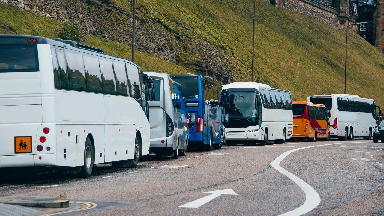 Marcas y modelos de buses más vendidos en Ecuador
